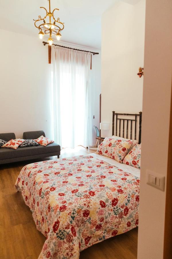Relais Cuorenapoletano Napels Buitenkant foto